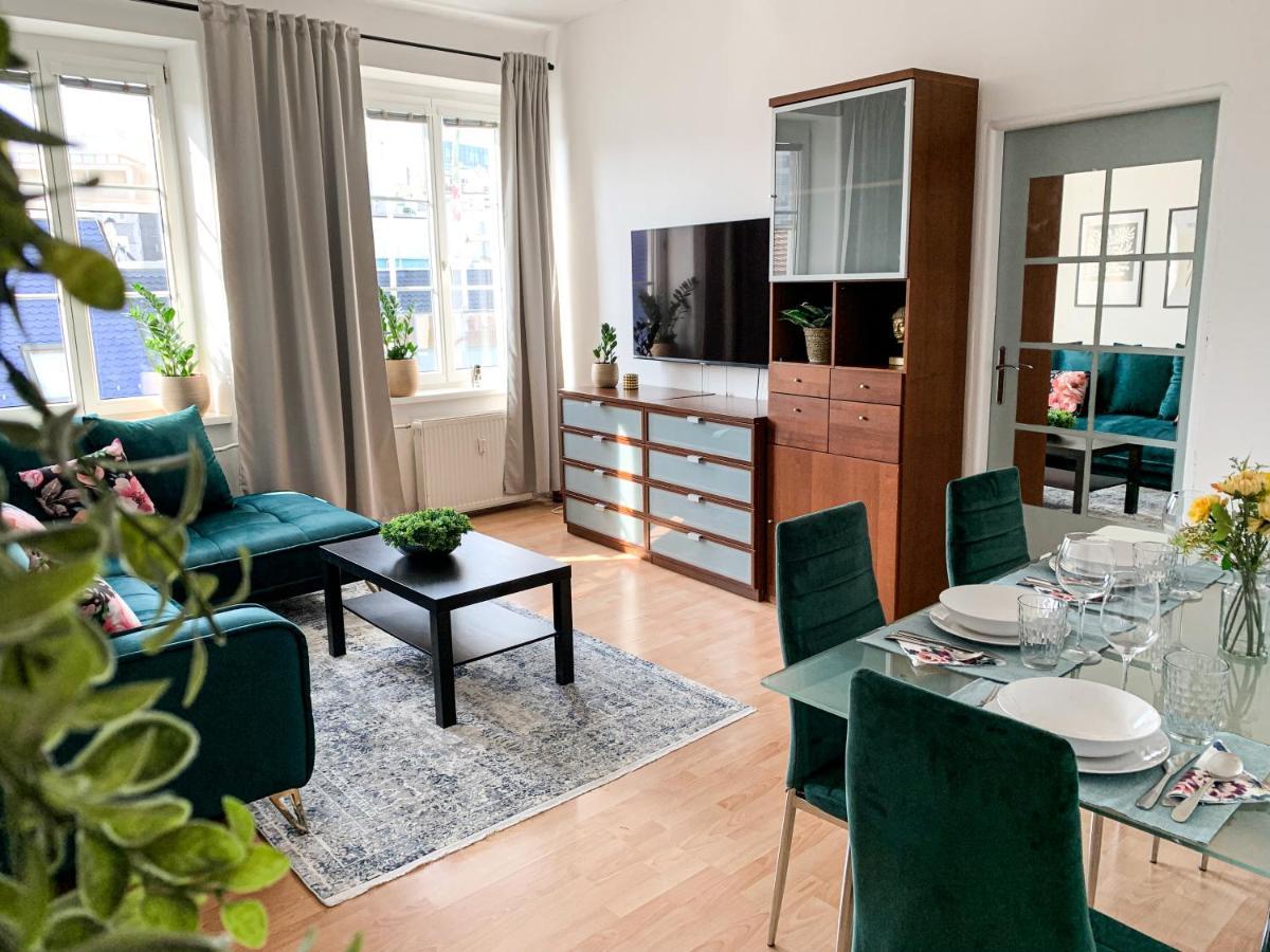 Cozy Downtown City Living Bratislava Exterior photo
